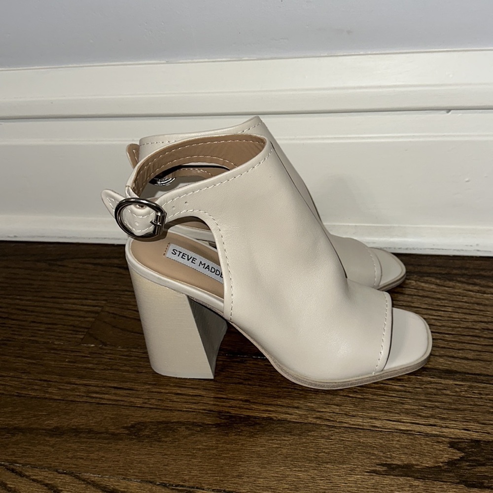 Steve Madden Tangible Bone/Cream Upper Leather Block Heel Open Toe Bootie 6.5M - Picture 7 of 11